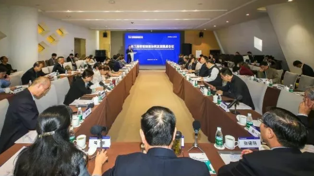 長三角智能制造發(fā)展白皮書發(fā)布，專家吁推動標準一體化 