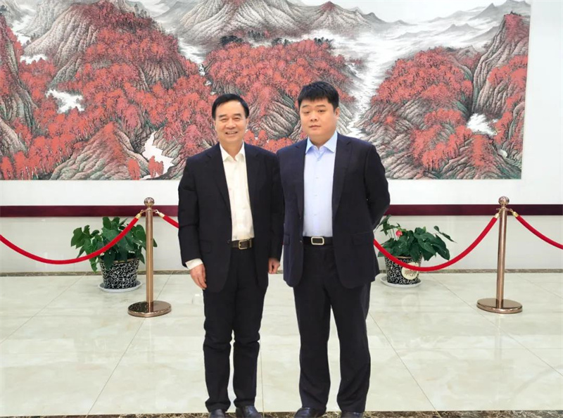 張國(guó)良、張斯緯父子