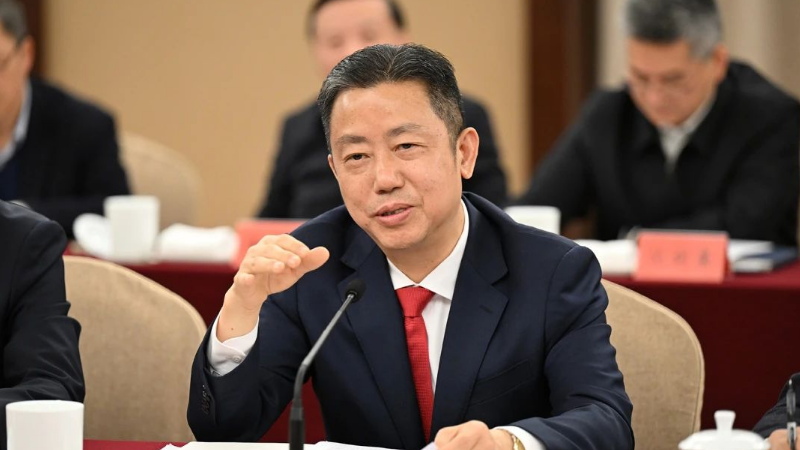 周海江參加信長星主持召開的企業(yè)家座談會(huì)