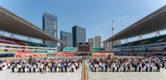 七十年鎏金歲月，兩代人匠心傳承，這家企業(yè)如何成為全球金箔王者？